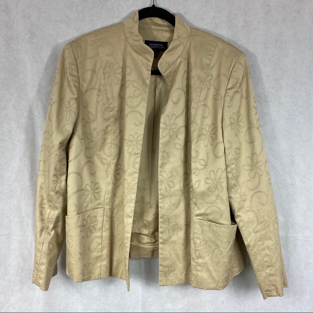 Jones New York embroidered blazer